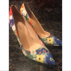 Guess floral printed heels - Size 7